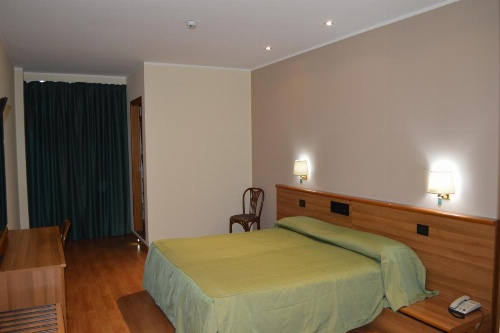 Canadian Hotel image 17